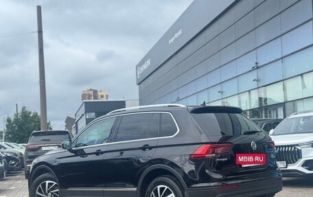 Volkswagen Tiguan II, 2018 год, 2 199 000 рублей, 9 фотография