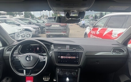 Volkswagen Tiguan II, 2018 год, 2 199 000 рублей, 10 фотография