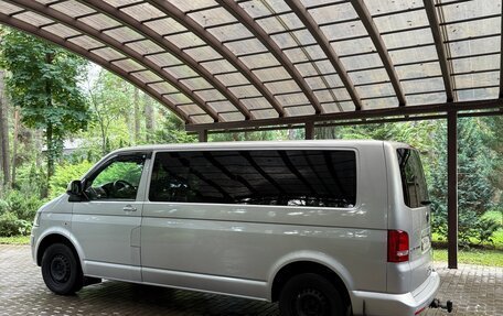 Volkswagen Caravelle T5, 2015 год, 1 950 000 рублей, 3 фотография