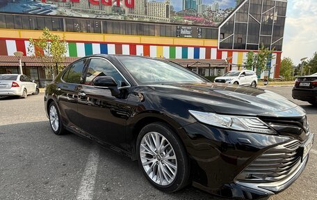 Toyota Camry, 2018 год, 3 100 000 рублей, 8 фотография