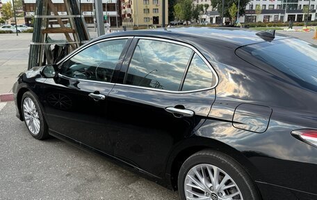 Toyota Camry, 2018 год, 3 100 000 рублей, 9 фотография