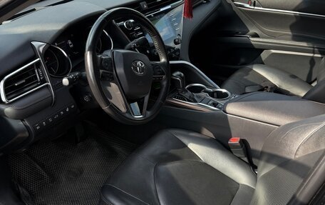 Toyota Camry, 2018 год, 3 100 000 рублей, 13 фотография