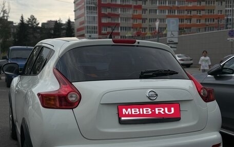 Nissan Juke II, 2011 год, 850 000 рублей, 9 фотография