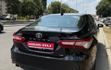 Toyota Camry, 2018 год, 3 100 000 рублей, 2 фотография