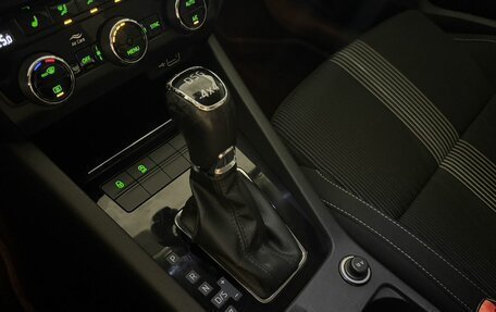 Skoda Octavia, 2018 год, 2 400 000 рублей, 18 фотография