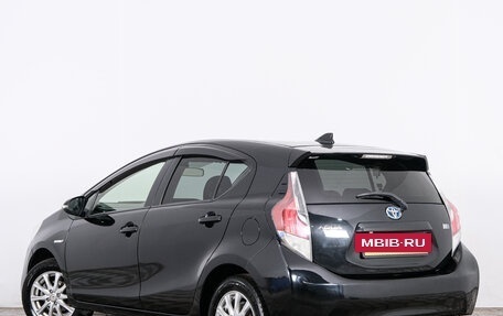 Toyota Aqua I, 2015 год, 889 000 рублей, 5 фотография