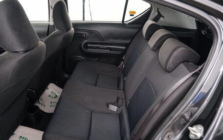 Toyota Aqua I, 2015 год, 889 000 рублей, 22 фотография