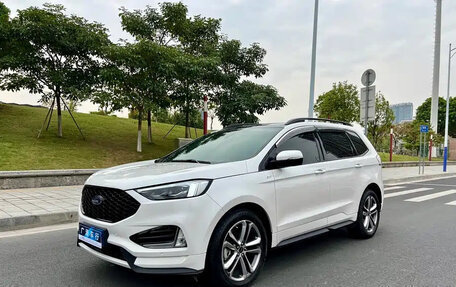 Ford Edge II рестайлинг, 2022 год, 2 270 103 рублей, 4 фотография