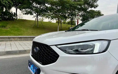 Ford Edge II рестайлинг, 2022 год, 2 270 103 рублей, 5 фотография