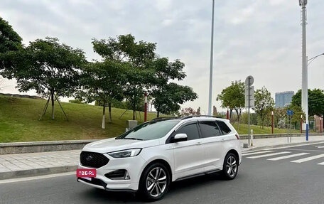 Ford Edge II рестайлинг, 2022 год, 2 270 103 рублей, 7 фотография