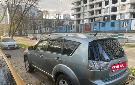 Mitsubishi Outlander III рестайлинг 3, 2007 год, 700 000 рублей, 3 фотография