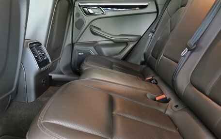Porsche Macan I рестайлинг, 2015 год, 2 870 000 рублей, 34 фотография