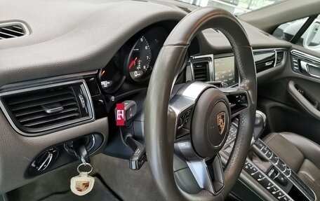 Porsche Macan I рестайлинг, 2015 год, 2 870 000 рублей, 17 фотография