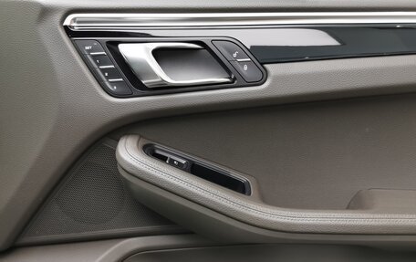 Porsche Macan I рестайлинг, 2015 год, 2 870 000 рублей, 40 фотография