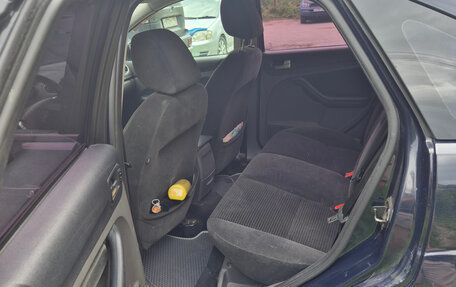 Ford Focus II рестайлинг, 2005 год, 450 000 рублей, 10 фотография