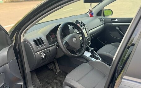 Volkswagen Golf V, 2004 год, 750 000 рублей, 2 фотография