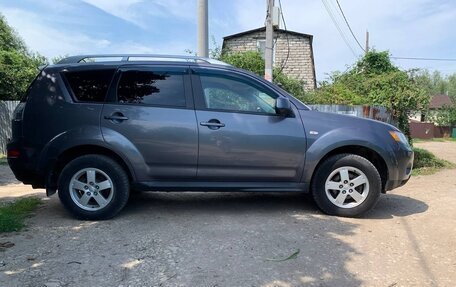 Mitsubishi Outlander III рестайлинг 3, 2008 год, 1 200 000 рублей, 3 фотография