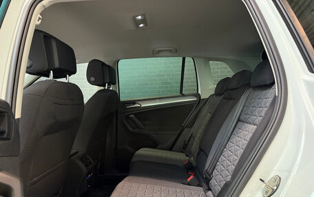 Volkswagen Tiguan II, 2021 год, 3 080 000 рублей, 11 фотография