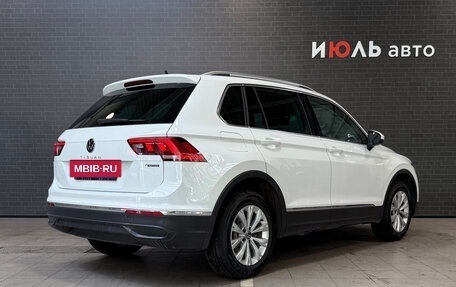 Volkswagen Tiguan II, 2021 год, 3 080 000 рублей, 6 фотография