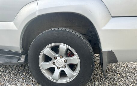 Toyota Land Cruiser Prado 120 рестайлинг, 2003 год, 2 000 000 рублей, 4 фотография