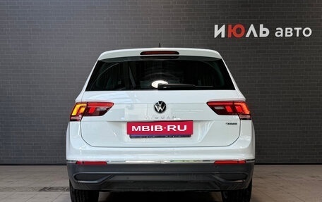 Volkswagen Tiguan II, 2021 год, 3 080 000 рублей, 5 фотография
