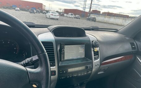 Toyota Land Cruiser Prado 120 рестайлинг, 2003 год, 2 000 000 рублей, 13 фотография