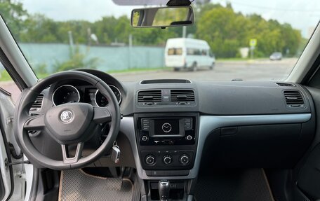 Skoda Yeti I рестайлинг, 2017 год, 1 435 000 рублей, 16 фотография
