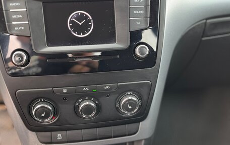 Skoda Yeti I рестайлинг, 2017 год, 1 435 000 рублей, 17 фотография