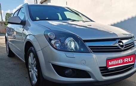 Opel Astra H, 2012 год, 750 000 рублей, 3 фотография