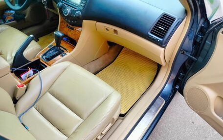 Honda Accord VII рестайлинг, 2005 год, 750 000 рублей, 5 фотография
