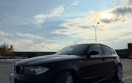 BMW 1 серия, 2007 год, 650 000 рублей, 2 фотография