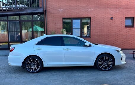 Toyota Camry, 2017 год, 2 500 000 рублей, 6 фотография