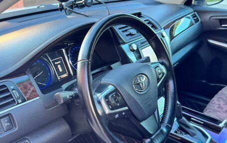 Toyota Camry, 2017 год, 2 500 000 рублей, 15 фотография