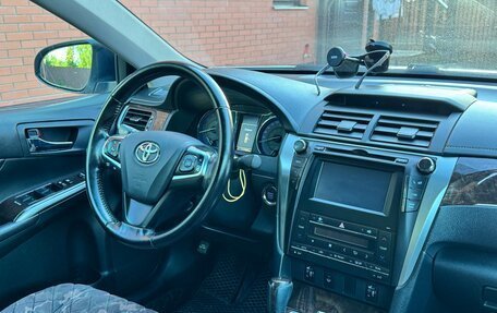 Toyota Camry, 2017 год, 2 500 000 рублей, 21 фотография
