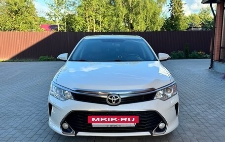 Toyota Camry, 2017 год, 2 500 000 рублей, 3 фотография