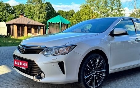 Toyota Camry, 2017 год, 2 500 000 рублей, 29 фотография