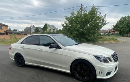 Mercedes-Benz E-Класс, 2011 год, 1 500 000 рублей, 7 фотография