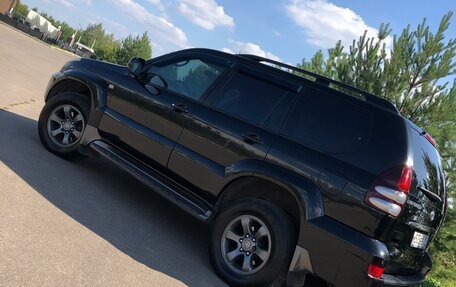 Toyota Land Cruiser Prado 120 рестайлинг, 2008 год, 2 035 000 рублей, 7 фотография