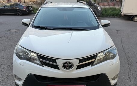 Toyota RAV4, 2015 год, 2 300 000 рублей, 1 фотография