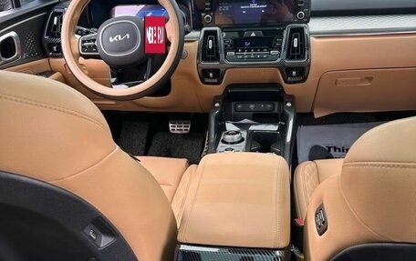 KIA Carnival, 2021 год, 2 400 000 рублей, 14 фотография