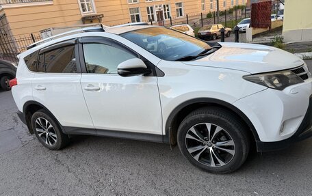 Toyota RAV4, 2015 год, 2 300 000 рублей, 12 фотография