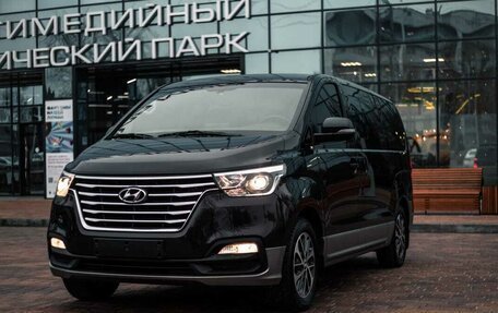 Hyundai Grand Starex Grand Starex I рестайлинг 2, 2020 год, 4 250 000 рублей, 9 фотография