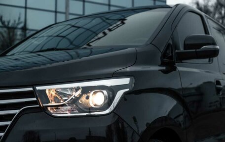 Hyundai Grand Starex Grand Starex I рестайлинг 2, 2020 год, 4 250 000 рублей, 21 фотография