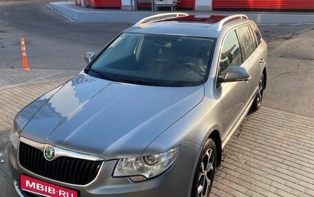 Skoda Superb III рестайлинг, 2012 год, 1 350 000 рублей, 1 фотография