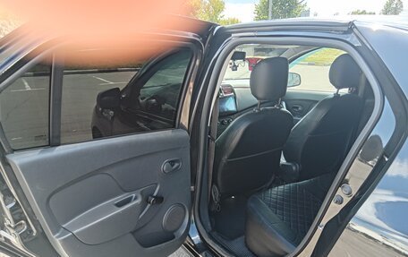 Renault Logan II, 2016 год, 700 000 рублей, 8 фотография