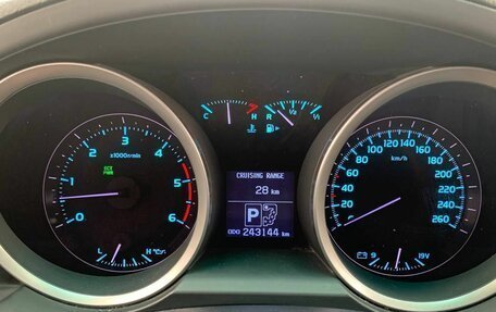 Toyota Land Cruiser 200, 2011 год, 2 740 000 рублей, 22 фотография
