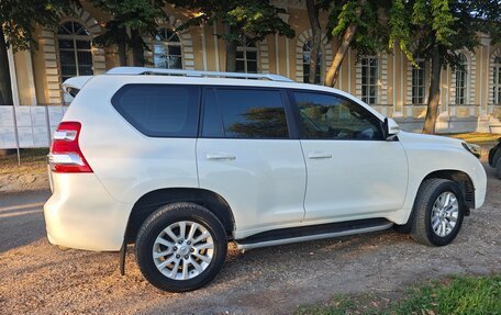 Toyota Land Cruiser Prado 150 рестайлинг 2, 2014 год, 2 700 000 рублей, 7 фотография