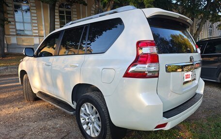Toyota Land Cruiser Prado 150 рестайлинг 2, 2014 год, 2 700 000 рублей, 2 фотография