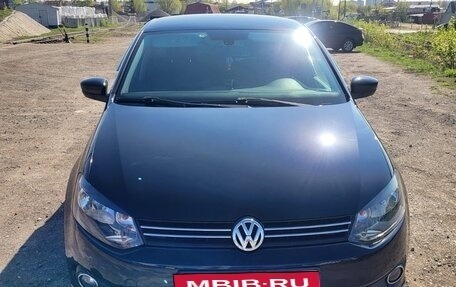 Volkswagen Polo VI (EU Market), 2015 год, 900 000 рублей, 3 фотография