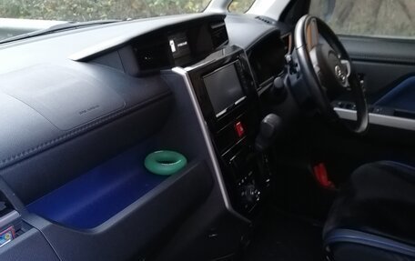 Toyota Roomy I, 2018 год, 1 050 000 рублей, 9 фотография